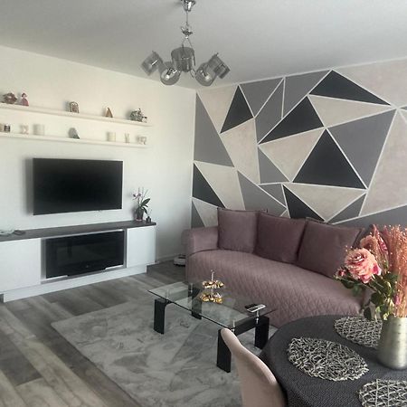 Magnific Apartment Oradea Luaran gambar